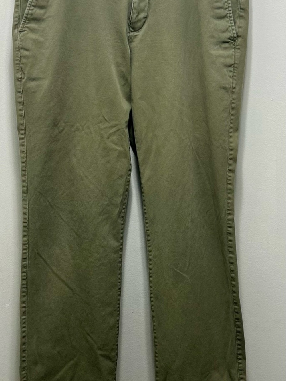 GAP Khakis Straight‎ Stretch Pants in Olive
